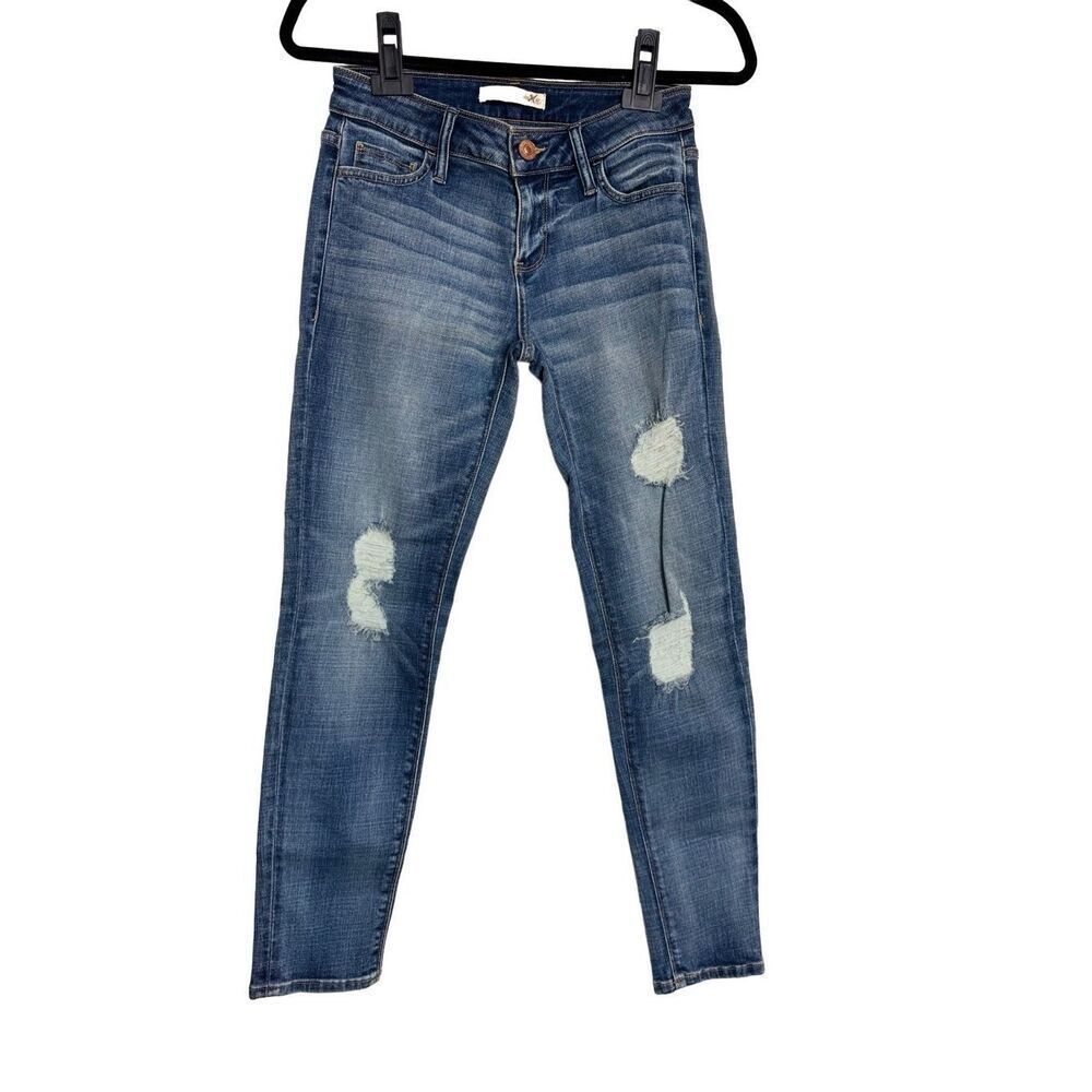 Stylish Distressed Skinny Jeans in Blue